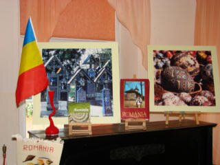 DZIEŃ RUMUNII - flaga Rumunii i zdjęciah