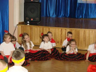 MOKOTOWSKI PRZEGLĄD MUZYCZNY - dzieci w strojach