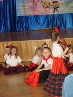 MOKOTOWSKI PRZEGLĄD MUZYCZNY - dzieci w strojach